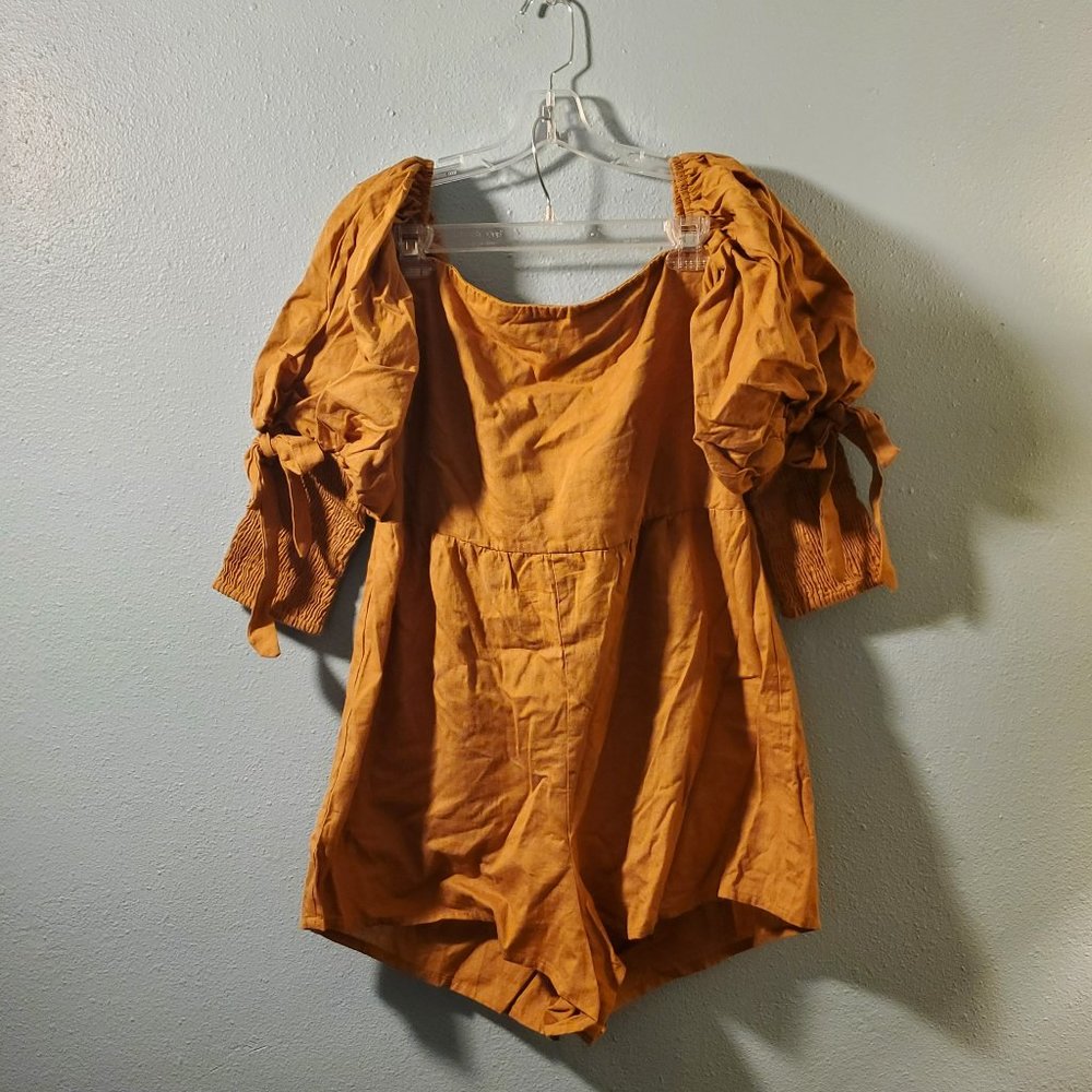 NWT Boohoo Off Shoulder Shorts Romper 22